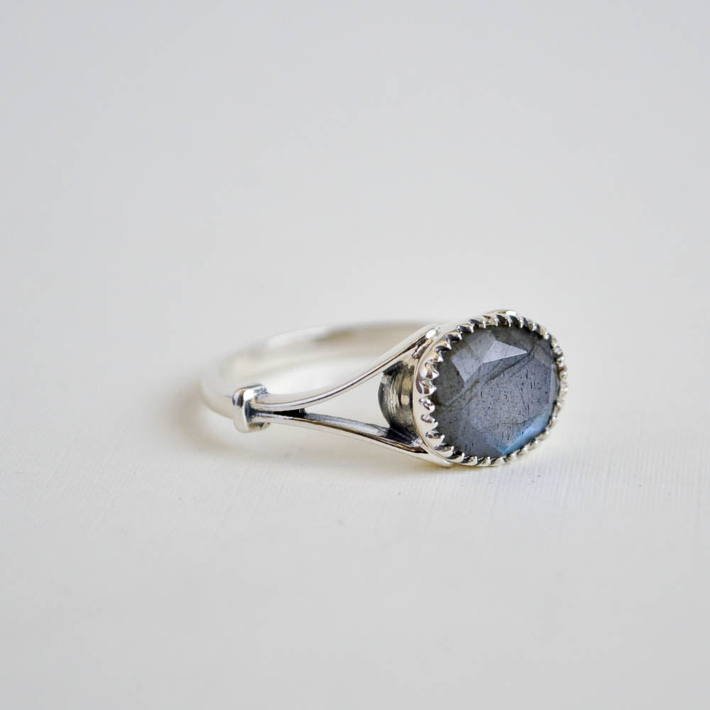 Labradorite Corset Ring