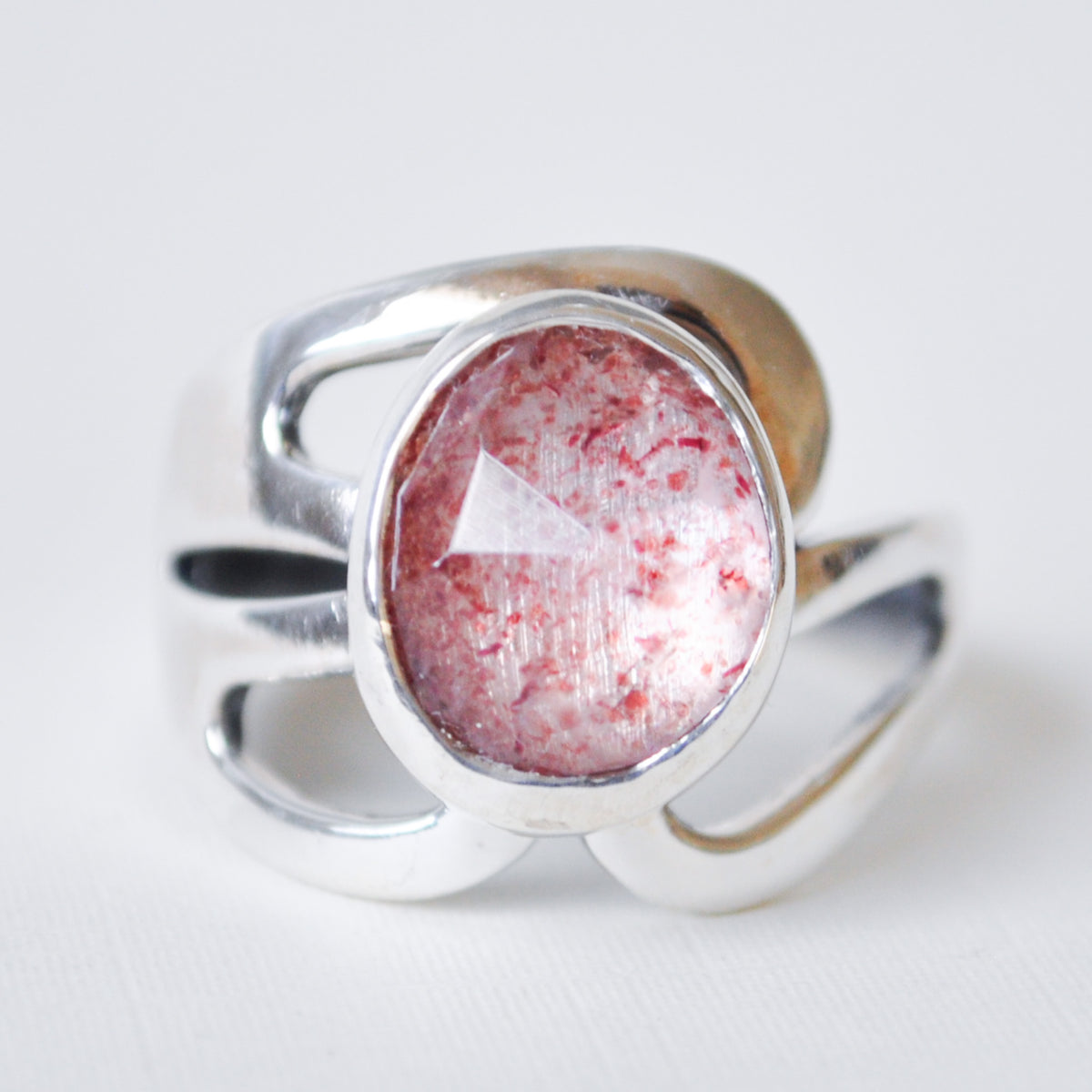 Strawberry Quartz Pebble Ring—Size 8.5