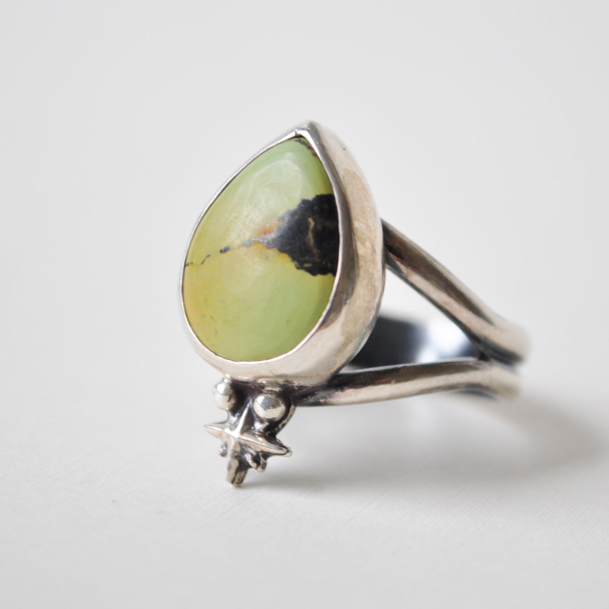 Green Turquoise Star Top Ring—Size 10.5